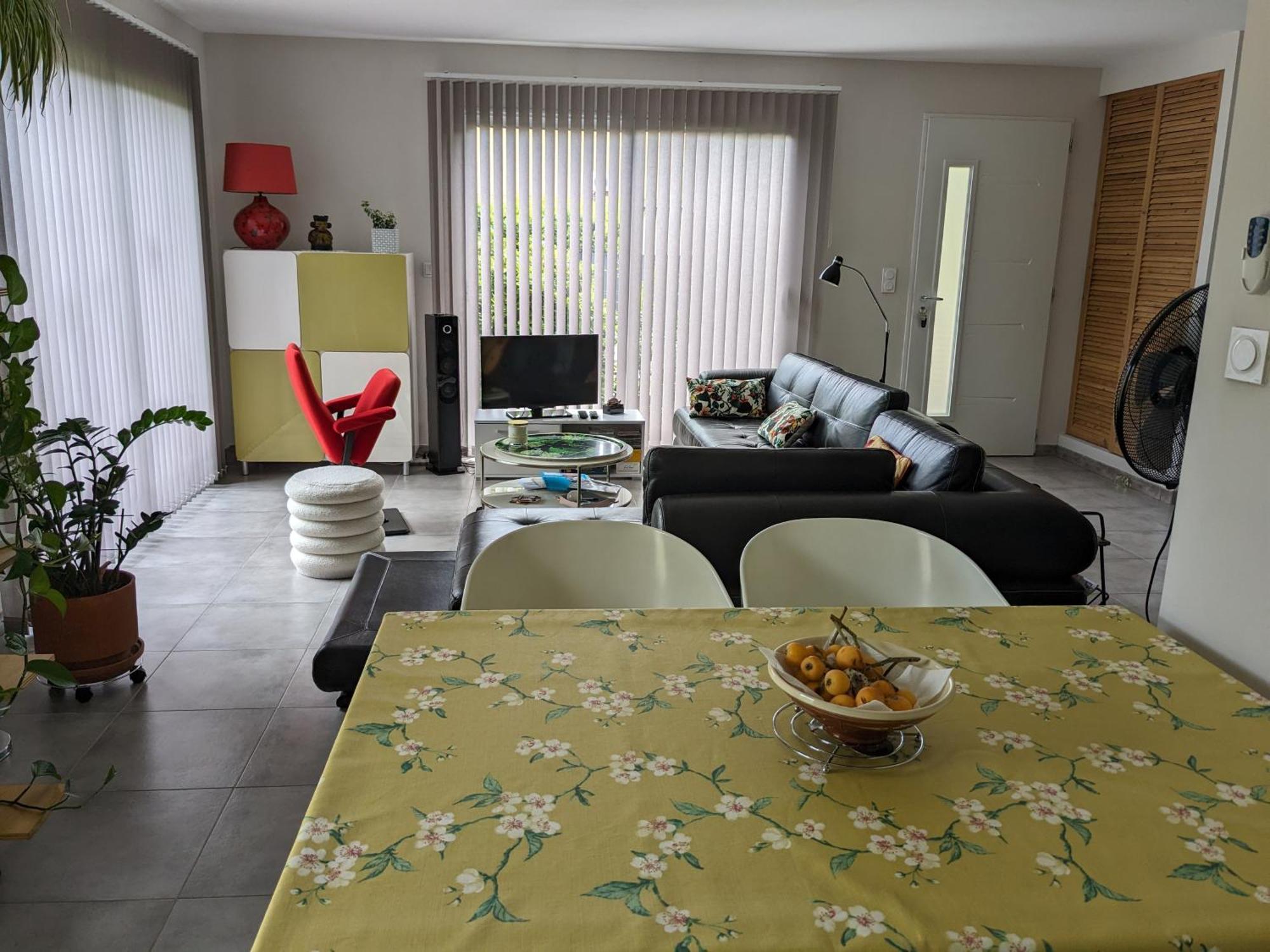 Villa La Maison sous l'olivier à Morieres-les-Avignon Extérieur photo